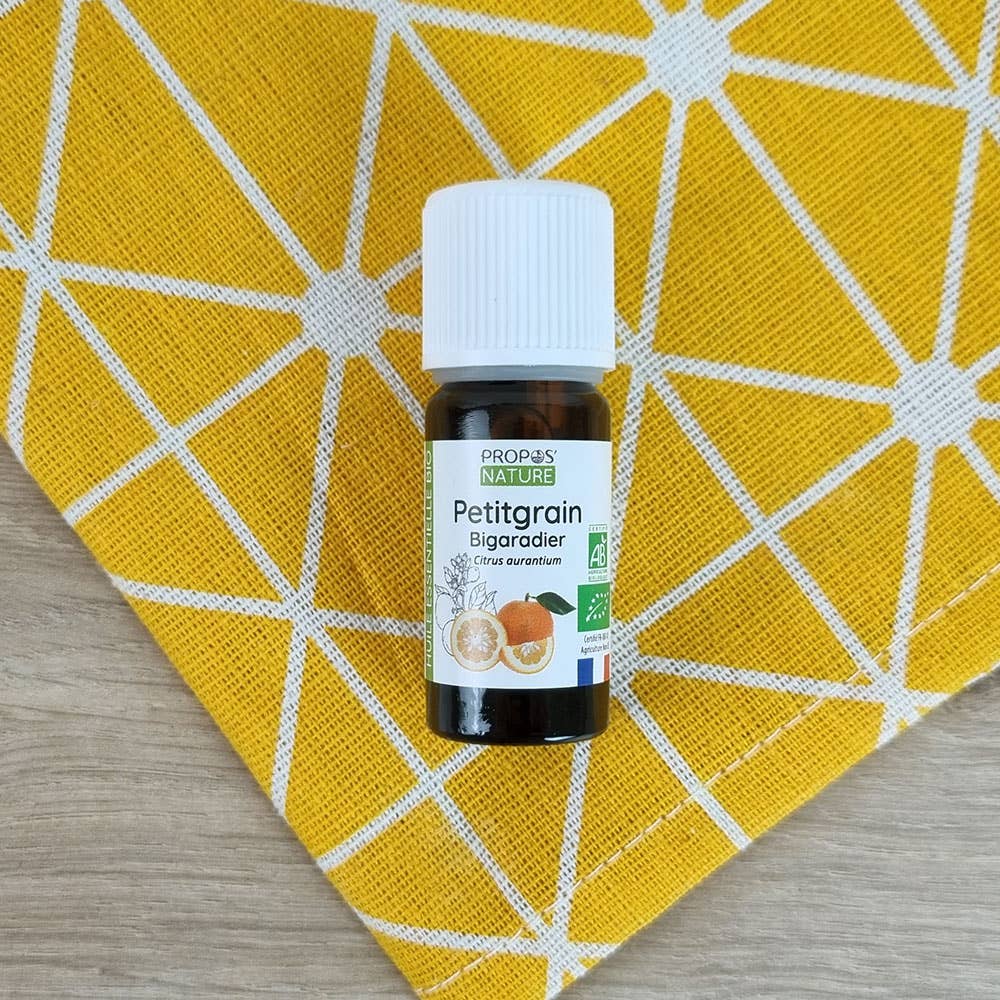 Huile Essentielle de Petit Grain Bigaradier Bio – Apaisement, Harmonie & Sérénité - Nayana Om Boutique